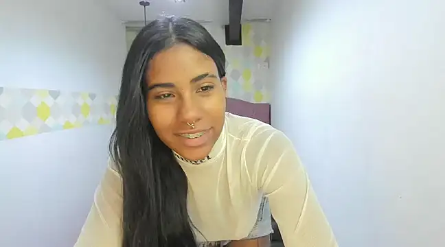 Snapshot of Abby_brown__ chatting on 03/03/25, 12:37 Abby brown online show from 03/03/25, 12:37