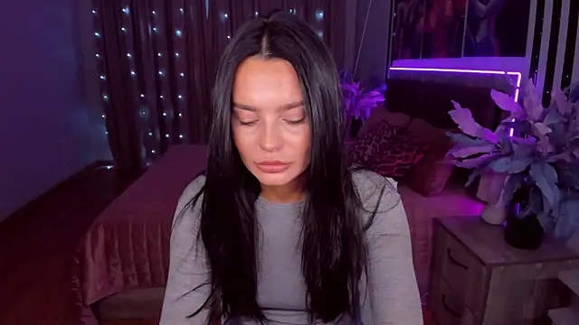 Snapshot of DanaSincere chatting on 03/20/25, 04:18 DanaSincere online show from 03/20/25, 04:18