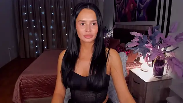 Snapshot of DanaSincere chatting on 12/02/25, 06:25 DanaSincere online show from 12/02/25, 06:25