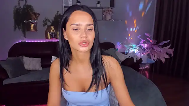 Snapshot of DanaSincere chatting on 04/21/26, 04:52 DanaSincere online show from 04/21/26, 04:52