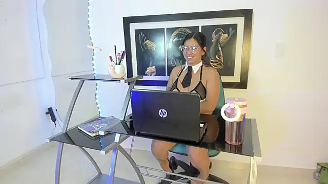 emilyy cooperr online show from 09/11/25, 12:27