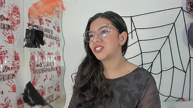 emilyy cooperr online show from 10/15/25, 12:05