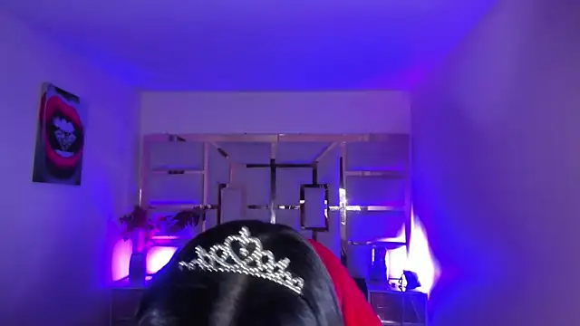 Snapshot of tamara_rouse1 chatting on 11/11/25, 04:45 tamara rouse1 online show from 11/11/25, 04:45