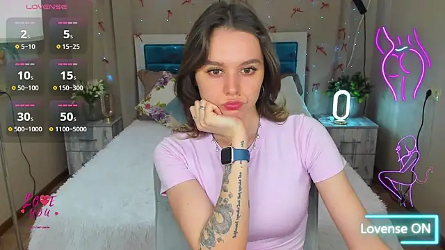 Snapshot of EmelyMason chatting on 03/20/26, 05:23 EmelyMason online show from 03/20/26, 05:23