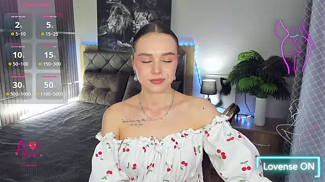 Snapshot of EmelyMason chatting on 03/28/26, 10:04 EmelyMason online show from 03/28/26, 10:04