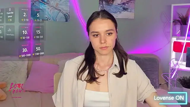 Snapshot of EmelyMason chatting on 05/19/26, 07:37 EmelyMason online show from 05/19/26, 07:37