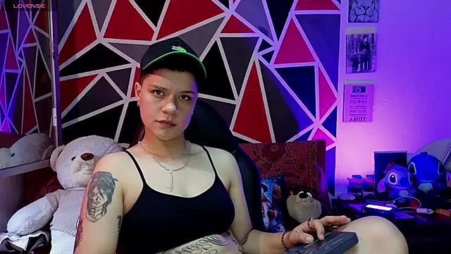 demimoore222 online show from 12/18/25, 05:30