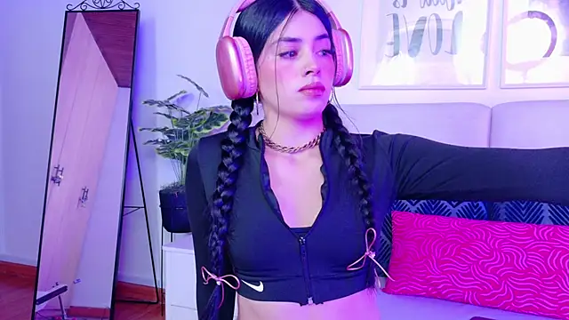 SaritaBratz online show from 10/09/25, 08:51