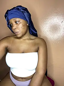 Snapshot of Beyoncex05 chatting on 03/06/26, 10:06 Beyoncex05 online show from 03/06/26, 10:06