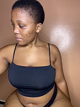 Snapshot of Beyoncex05 chatting on 03/08/26, 09:51 Beyoncex05 online show from 03/08/26, 09:51