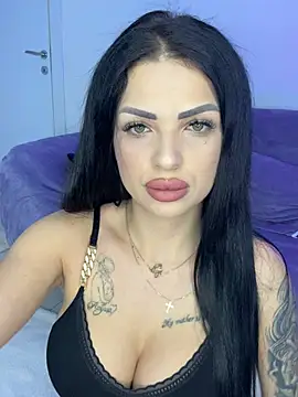 Snapshot of IrisRossie chatting on 01/14/26, 06:08 IrisRossie online show from 01/14/26, 06:08