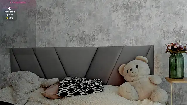 Snapshot of kitty_Cathie chatting on 04/11/26, 07:45 kitty Cathie online show from 04/11/26, 07:45