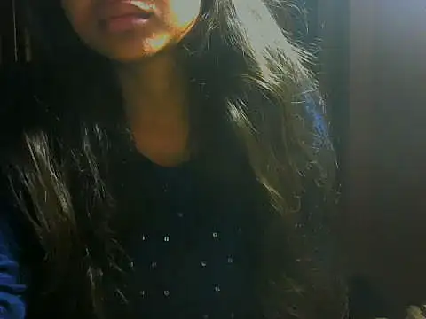 Snapshot of mayra89 chatting on 10/28/25, 01:42 mayra89 online show from 10/28/25, 01:42