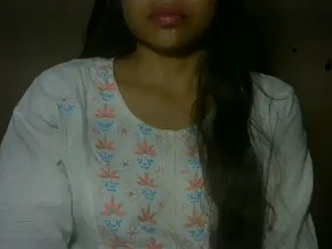 Snapshot of mayra89 chatting on 06/20/26, 03:26 mayra89 online show from 06/20/26, 03:26