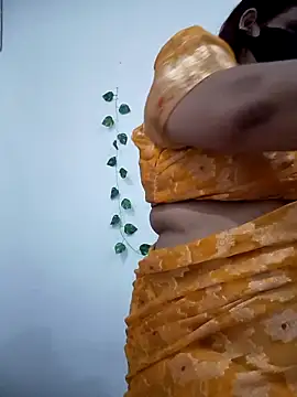 Snapshot of Neha-Bhabhi-Rasily chatting on 09/18/25, 05:04 Neha-Bhabhi-Rasily online show from 09/18/25, 05:04