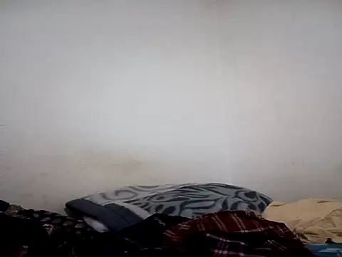 Snapshot of Neha-Bhabhi-Rasily chatting on 10/15/25, 05:13 Neha-Bhabhi-Rasily online show from 10/15/25, 05:13