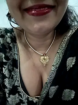 Snapshot of Neha-Bhabhi-Rasily chatting on 11/08/25, 03:56 Neha-Bhabhi-Rasily online show from 11/08/25, 03:56