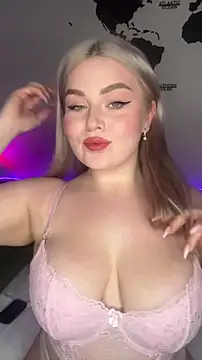 Snapshot of April_Vancee chatting on 11/27/25, 03:36 April Vancee online show from 11/27/25, 03:36