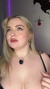 Snapshot of April_Vancee chatting on 02/08/26, 02:20 April Vancee online show from 02/08/26, 02:20