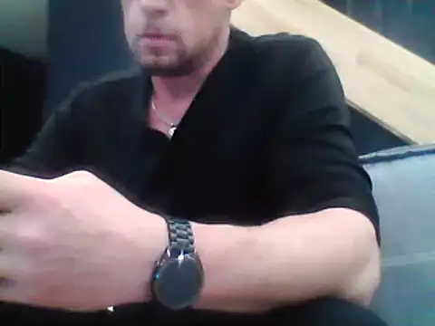 waldik083 online show from 03/01/25, 11:37