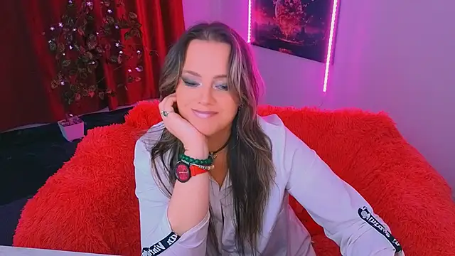 Snapshot of AnielaFox chatting on 04/12/26, 07:35 AnielaFox online show from 04/12/26, 07:35