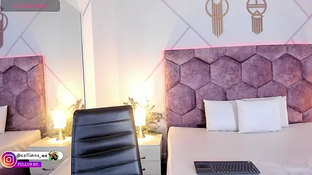 aurora collinss  online show from 02/10/26, 01:15