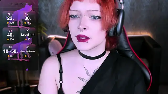 Snapshot of NicoleFlloret chatting on 09/14/25, 01:32 NicoleFlloret online show from 09/14/25, 01:32
