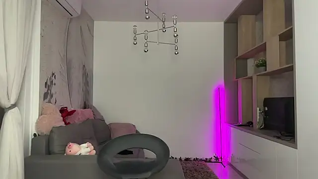 NatashaVoss online show from 03/05/25, 11:27