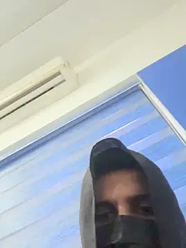 Snapshot of stranger__king786 chatting on 03/04/25, 05:00 stranger king786 online show from 03/04/25, 05:00