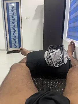 Snapshot of stranger__king786 chatting on 03/05/25, 03:08 stranger king786 online show from 03/05/25, 03:08