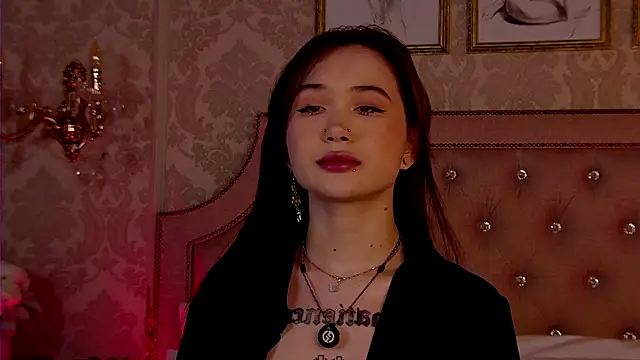 Snapshot of HeatherSweet_ chatting on 09/27/25, 05:18 HeatherSweet online show from 09/27/25, 05:18