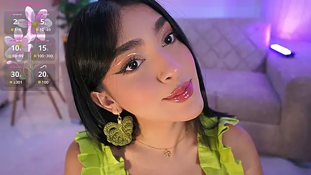 Snapshot of JulesBenett chatting on 09/16/25, 11:44 JulesBenett online show from 09/16/25, 11:44