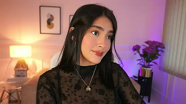 Snapshot of JulesBenett chatting on 10/22/25, 11:32 JulesBenett online show from 10/22/25, 11:32