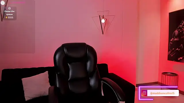 Snapshot of MaddisonCollins chatting on 03/20/26, 11:48 MaddisonCollins online show from 03/20/26, 11:48