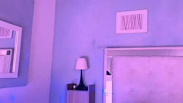 Snapshot of Emily_Castillo_1 chatting on 09/21/25, 04:58 Emily Castillo 1 online show from 09/21/25, 04:58