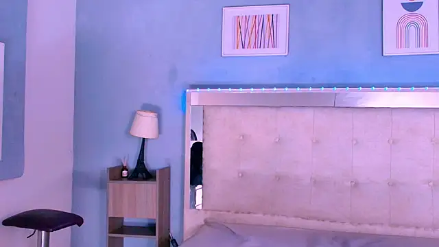 Snapshot of Emily_Castillo_1 chatting on 09/22/25, 05:09 Emily Castillo 1 online show from 09/22/25, 05:09