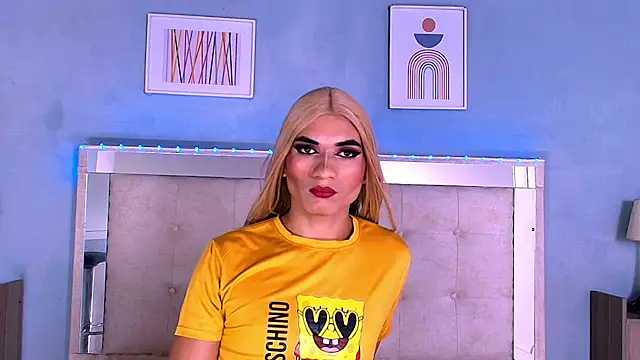 Snapshot of Emily_Castillo_1 chatting on 09/26/25, 05:00 Emily Castillo 1 online show from 09/26/25, 05:00