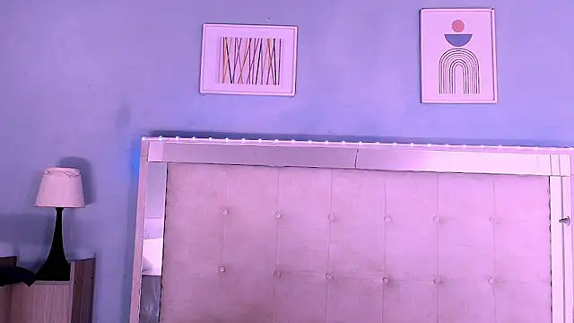 Snapshot of Emily_Castillo_1 chatting on 09/30/25, 04:39 Emily Castillo 1 online show from 09/30/25, 04:39