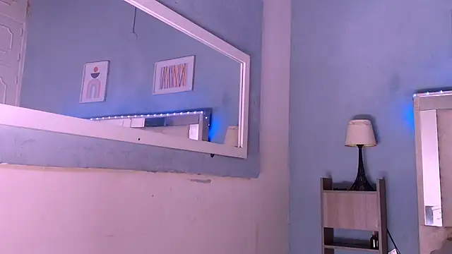 Snapshot of Emily_Castillo_1 chatting on 10/04/25, 03:48 Emily Castillo 1 online show from 10/04/25, 03:48