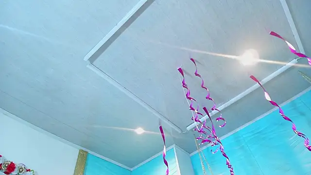 Mia Montess online show from 02/09/26, 01:04