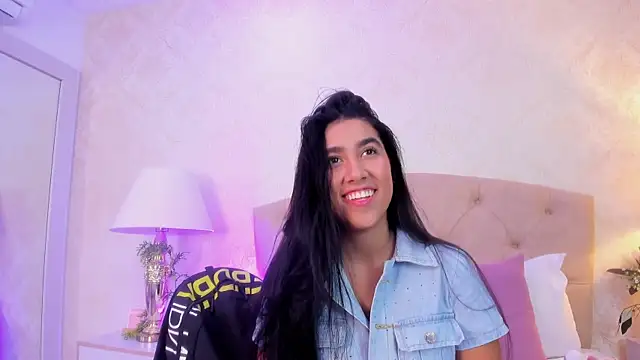 Snapshot of Mia_Montess chatting on 07/02/26, 12:44 Mia Montess online show from 07/02/26, 12:44