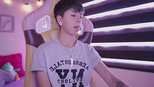 tommy blue online show from 03/10/25, 03:20