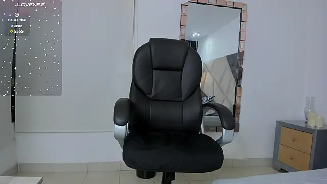 SaskiaGrendel online show from 09/21/25, 12:56