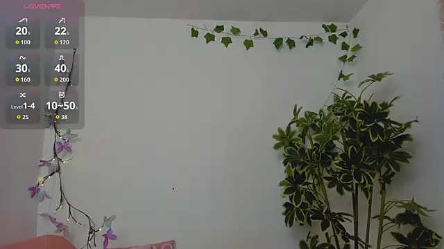 SaskiaGrendel online show from 05/19/26, 01:56