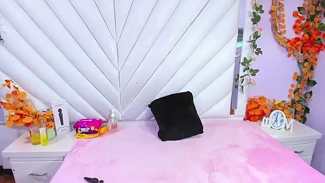  Violeta 18 online show from 12/14/25, 03:23