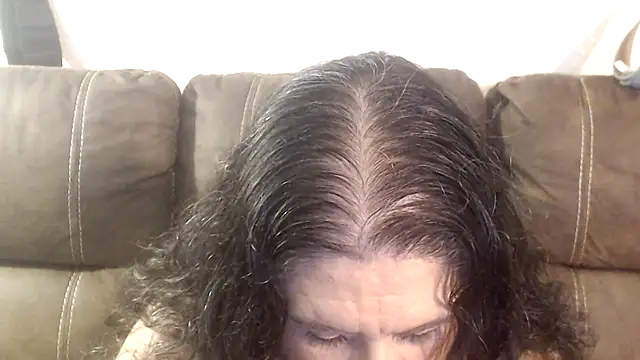 Snapshot of Dreaming_Of_Blue chatting on 11/02/25, 08:55 Dreaming Of Blue online show from 11/02/25, 08:55