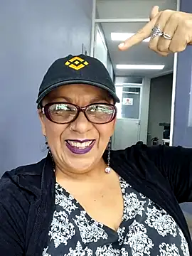 Snapshot of Tonhermosa chatting on 03/27/26, 06:40 Tonhermosa online show from 03/27/26, 06:40