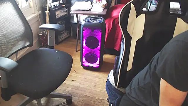 weknowourworth6999 online show from 09/29/25, 04:34