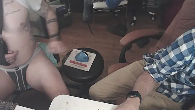 weknowourworth6999 online show from 10/16/25, 09:49