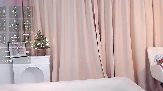 honey113 online show from 11/18/25, 02:54